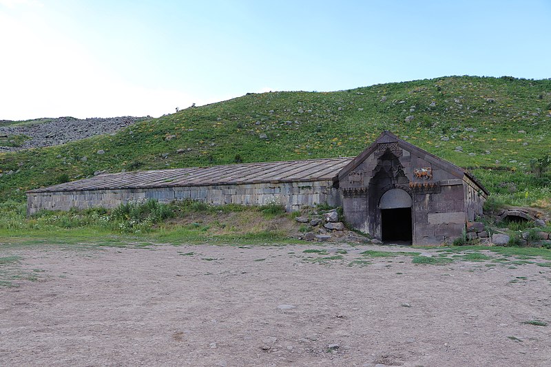 File:Orbelian's Caravanserai 07.jpg