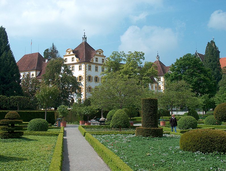 File:Park-Schloss-Salem.jpg