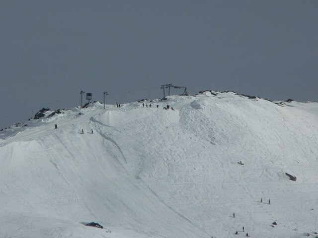 Olympic Ski Trail, leading to Perisher Valley from Perisher Mountain.