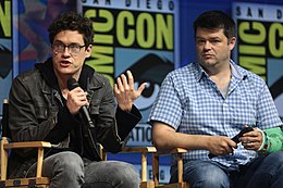Лорд (слева) и Миллер (справа) на San Diego Comic-Con в рамках продвижения мультфильма «Лего. Фильм 2»