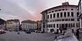 Italiano: Piazza Matteotti a Genova, fotografata dall'ingresso di Palazzo Ducale
