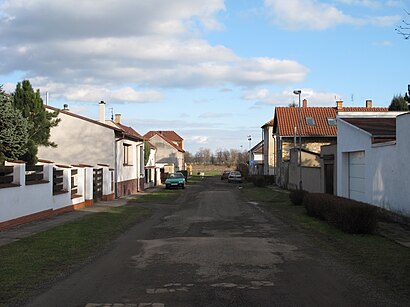 Jak do Poplze hromadnou dopravou - O místě