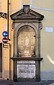 wikimedia_commons=File:Prato, piazza san domenico angolo via cesare guasti, tabernacolo mariano.jpg