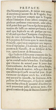 Extrait de la préface de Britannicus (première édition, 1670), dans lequel Racine pose une nouvelle vision de la tragédie, demeurée célèbre, opposée à l'héroïsme cornélien : Une action simple, chargée de peu de matière, telle que doit être une action qui se passe en un seul jour, et qui, s'avançant par degrés vers sa fin, n'est soutenue que par les intérêts, les sentiments et les passions des personnages.