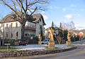 Fontainenplatz: fountain system with group of figures