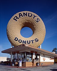 Randy's Donuts (1953) in Inglewood, California