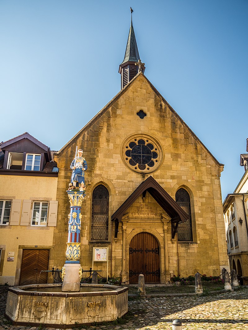 Suisse - Communauté de Grandchamp 800px-Reformierte_Kirche_und_Gerechtigkeitsbrunnen%2C_Boudry_NE_20220823-jag9889