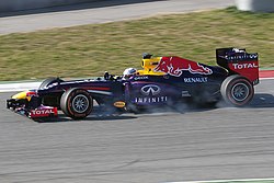 Renault Red Bull RB9 - Sebastian Vettel (8493300034).jpg