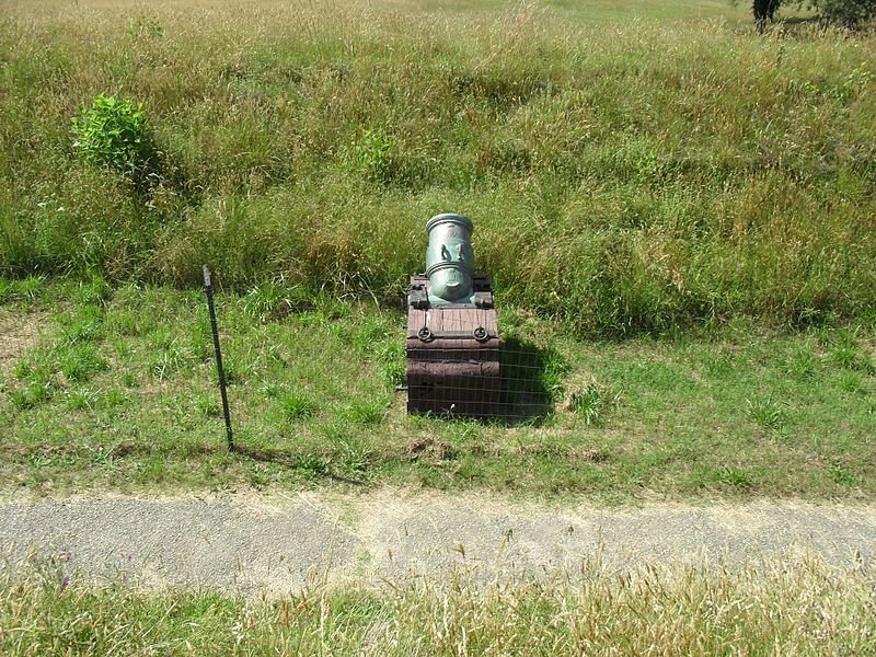 File:Revolutionary War artillery on display at Yorktown Battlefield image 16.jpg