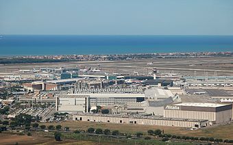 File:Rom Fiumicino 2011-by-RaBoe-02.jpg (Source: Wikimedia)