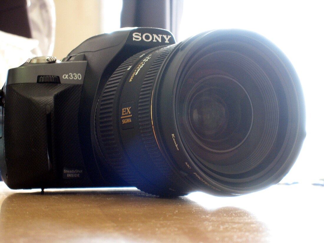 Sony α330