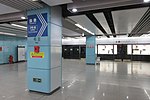 SZ 深圳 Shenzhen 布吉站 Metro Buji Station platform June 2017 IX1 01.jpg