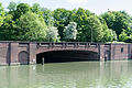 Deutsch: Saarlandbrücke über den Barmbeker Stichkanal in Hamburg-Winterhude. This is a photograph of an architectural monument. It is on the list of cultural monuments of Hamburg, no. 21970.