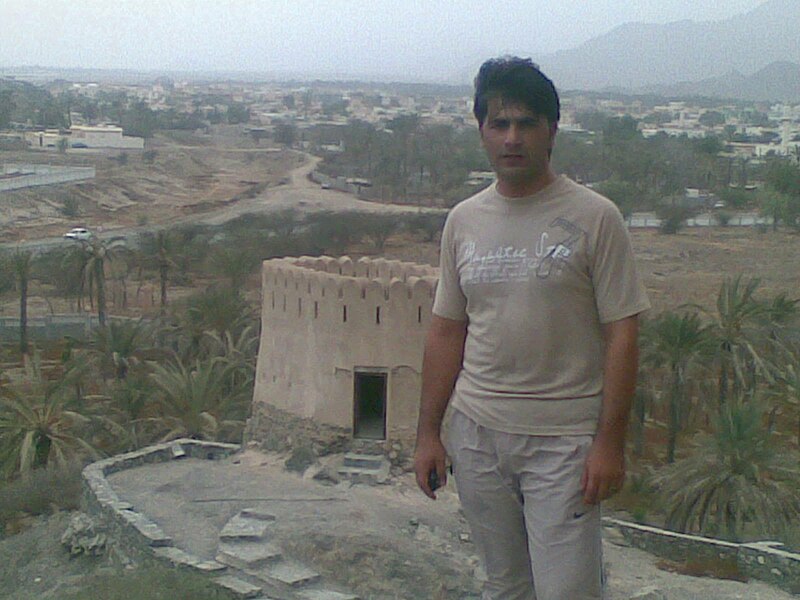 File:Sawti in Khor Fakkan.jpg