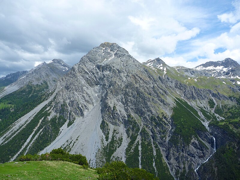 File:Schiesshorn mit Alteinfall.jpg