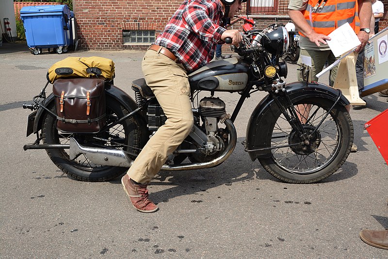 File:Schleswig-Holstein, Wilster, Zehnte Internationale VFV ADAC Zwei-Tage-Motorrad-Veteranen-Fahrt-Norddeutschland und 33te Int-Windmill-Rally NIK 4223.jpg