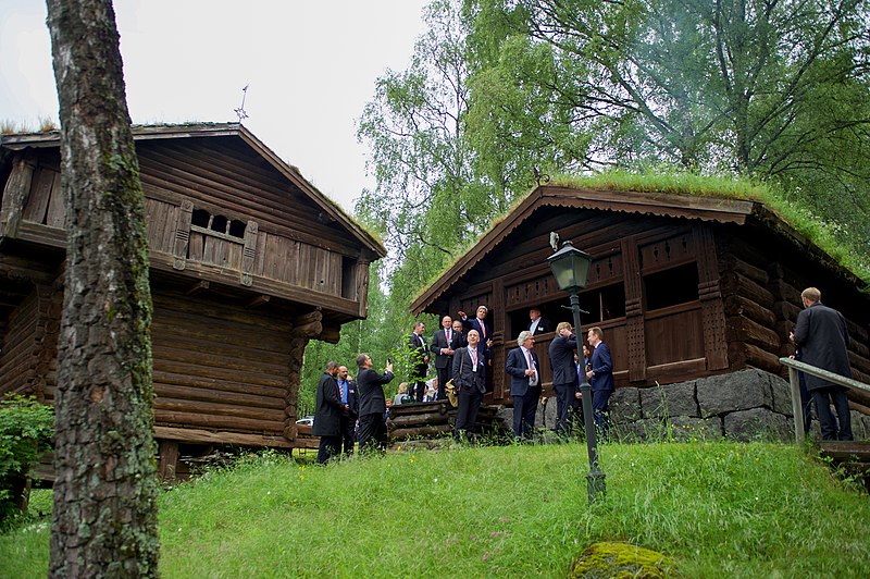 File:Secretary Kerry Stands With Norwegian Foreign Minister Brende Before Their Working Dinner at the Bjornsgard Retreat Outside Oslo (27086359783).jpg