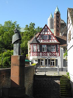 Speyer - Sonnengasse mit Fachwerkhaus Halbmond