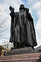Statue of John Wesley, Wesley's Chapel.jpg
