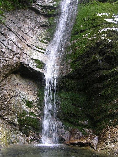 File:Stegovnik Waterfall Stegovniski slap 2007-2.jpg