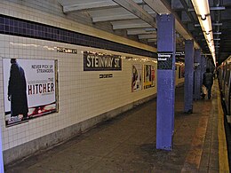 Stația Steinway Street de David Shankbone.jpg
