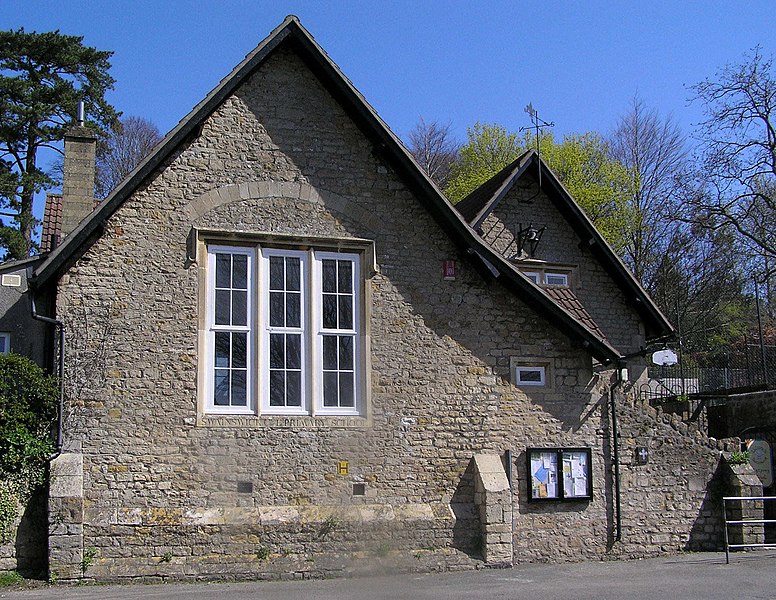 File:Swainswick Primary School - geograph.org.uk - 1811333.jpg