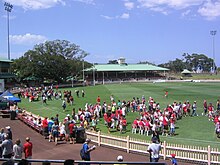 The oval in 2004 Sydney Swans vs Essendon (2049751957).jpg