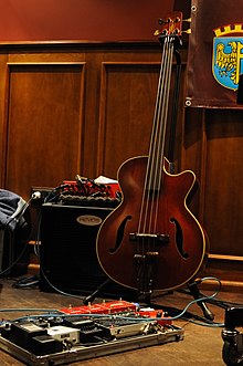 The bass (3094660838).jpg