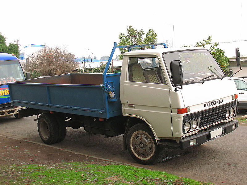 File:Toyota Dyna 1981 (15893781151).jpg