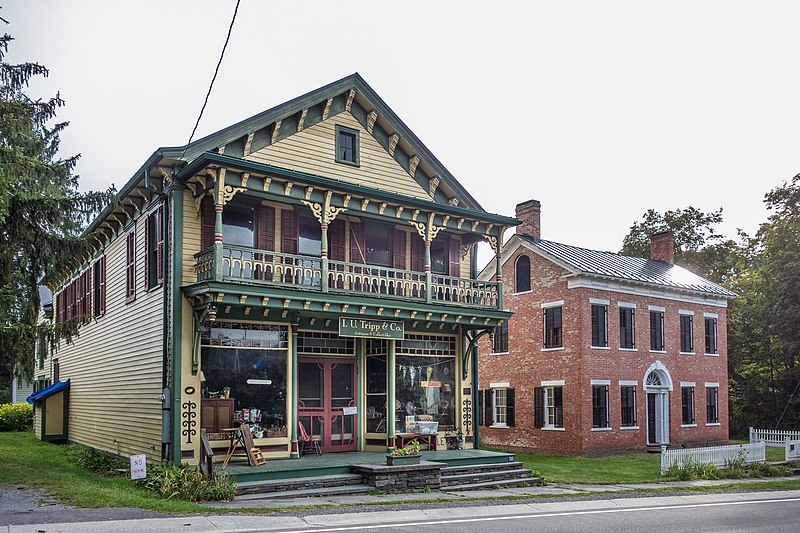 File:Tripp House R and Store L Durham NY.jpg