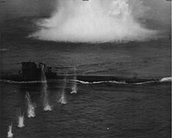 U-134 under attack by VP-201, 1943 U-134 Bomben.jpg