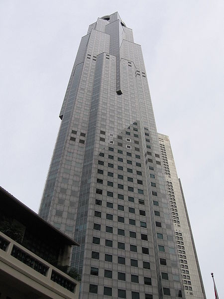 File:UOB Plaza Tower One, Dec 05.JPG