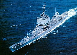 USS Long Beach (CGN-9) underway at sea, circa in the 1960s.jpg