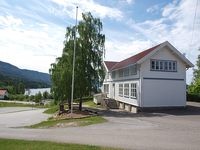 File:Vegård skole3.jpg