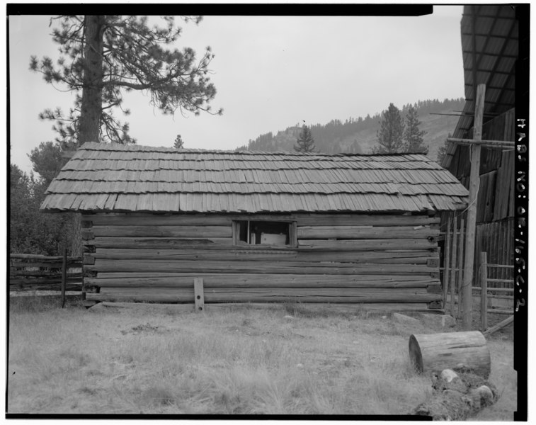 File:View of south side of milking barn, facing north - The Horse Ranch, Milking Barn, Eagle Cap Wilderness Area, Joseph, Wallowa County, OR HABS ORE,32-JOS.V,1C-2.tif