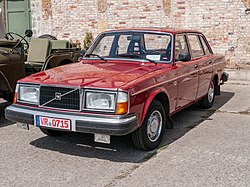 Volvo 244 DLS, Ribnitz-Damgarten (P1060563).jpg