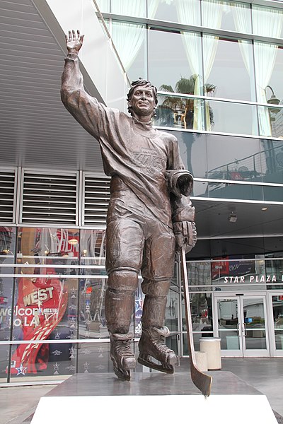 Statue of Wayne Gretzky outside Crypto.com Arena. Gretzky played with the Kings from 1988 to 1996.