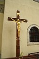 Čeština: Kříž u kostela Navštívení Panny Marie v Hlubokých Mašůvkách, okr. Znojmo. English: Wayside cross of Church of the Visitation of Our Lady in Hluboké Mašůvky, Znojmo District.