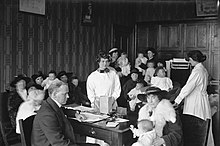 Well-baby clinic, March 26, 1918 Well-baby clinic, 1089 Queen Street West.jpg