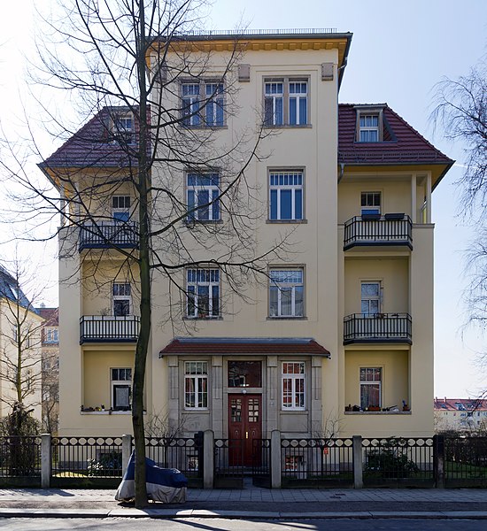 File:Wittenberger Straße 68.jpg