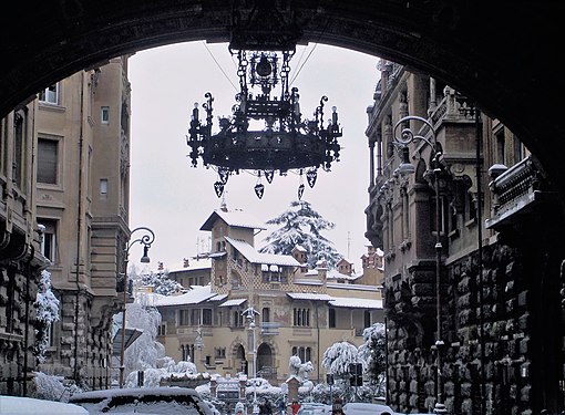 Wrought iron chandelier, Coppedè district (1916-1923), Rome