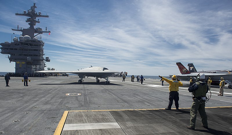 File:X-47B Taxies on board USS George H. W. Bush (8739264956).jpg