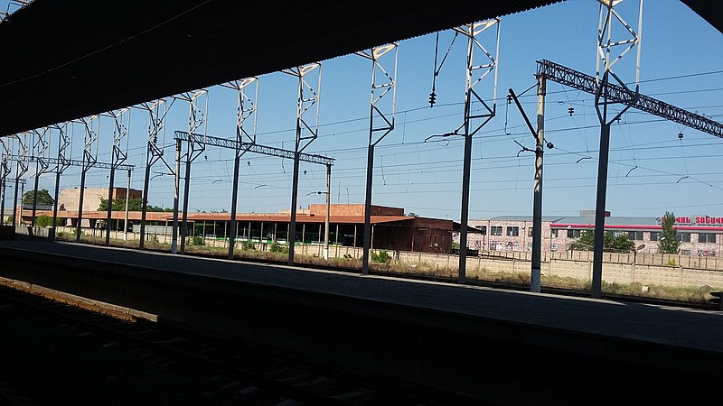 File:Yerevan-Railway-Station 04.jpg