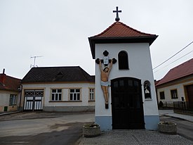 Zvonice Výrovice1.JPG