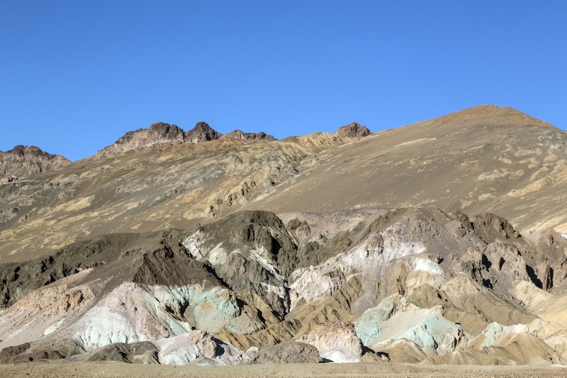 File:"Artist's Palette," a formation featuring multi-colored layers of rock within Death Valley National Park in California LCCN2013631230.tif