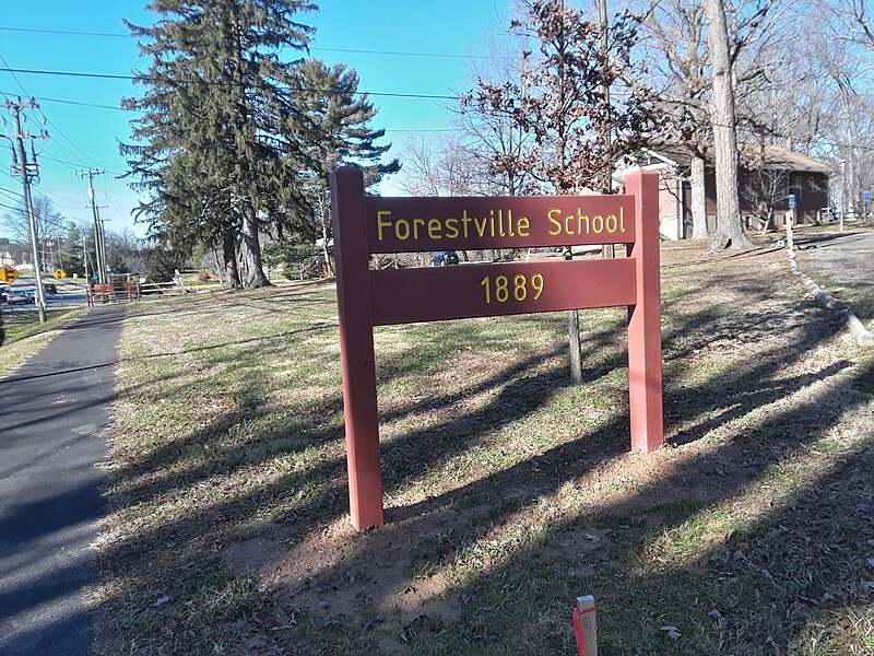 File:"Forestville School - 1889" sign.jpg