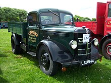 Serie Bedford M. 220px-1948_Bedford_MSD_%28LSU_544%29_dropside%2C_2012_HCVS_Tyne-Tees_Run