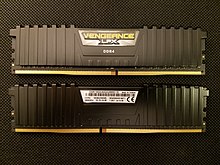 Front and back of 8 GB DDR4 memory modules 2*8Go DDR4 Corsair - 2018-05-08.jpg