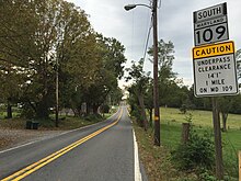 MD 109 southbound leaving Barnesville 2016-10-13 09 43 39 View south along Maryland State Route 109 (Beallsville Road) at Barnesville Road in Barnesville, Montgomery County, Maryland.jpg