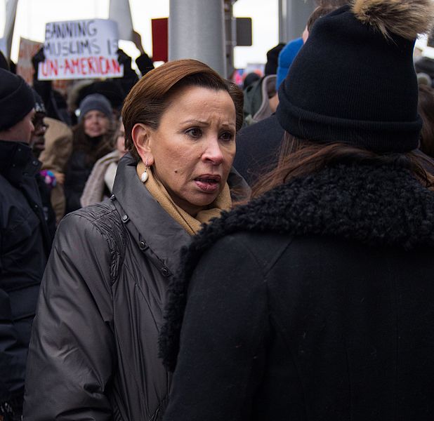 File:2017-01-28 - Nydia Velazquez at the protest at JFK (81402).jpg